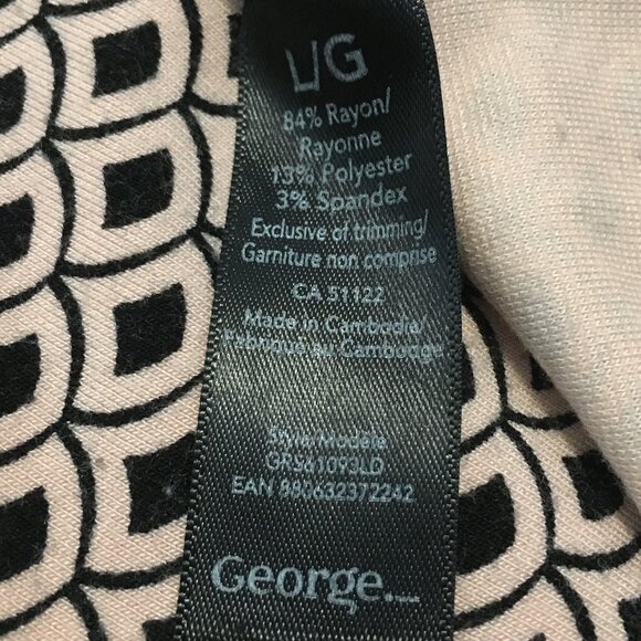 Soft Pink Mermaidcore Scale Print Tee - Picture 10 of 16